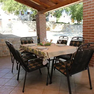 Holiday Vinkovic Ferienhaus